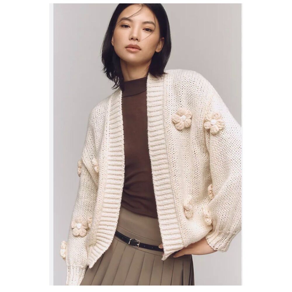 Anthropologie Chunky 3D floral knit Cardigan - Picture 1 of 7